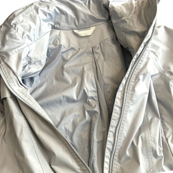 Lululemon Fo Drizzle Jacket- Silver Fox Rain Jacket - Picture 14 of 16